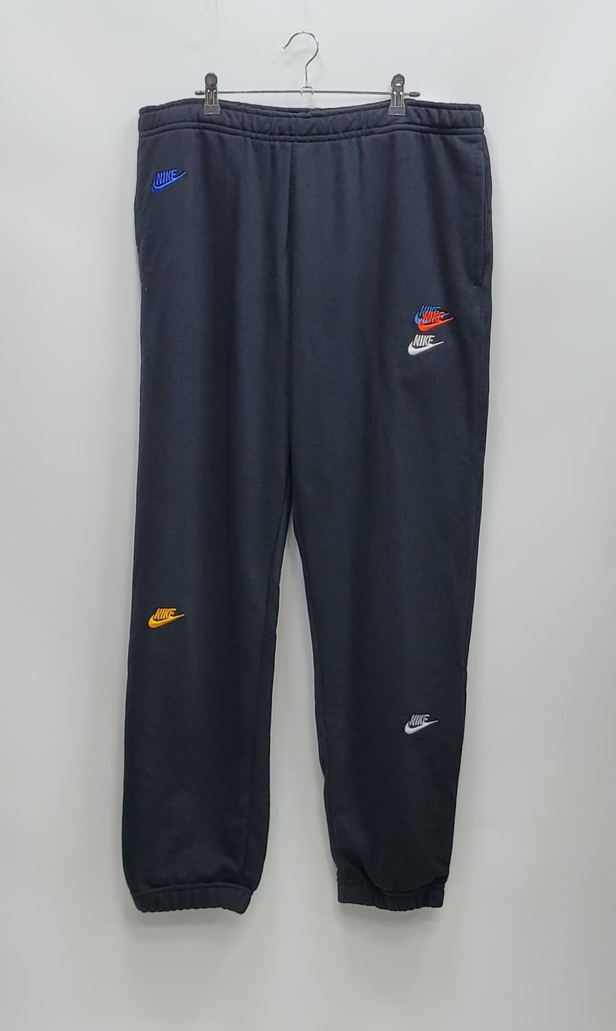 (새상품)NIKE 나이키 에센셜  멀티 스우시 조거 팬츠 / 남XXL

 상품이미지1