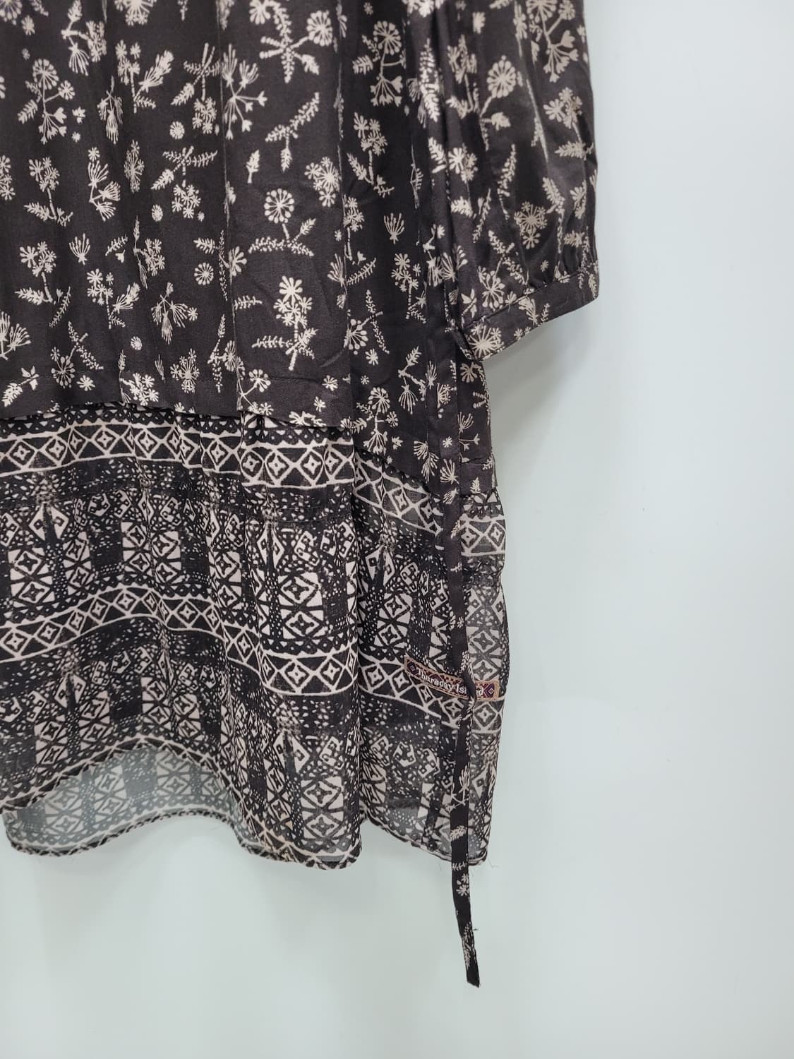 써스데이아일랜드 레이온 원피스 / 여 M (90-165)
 상품이미지4