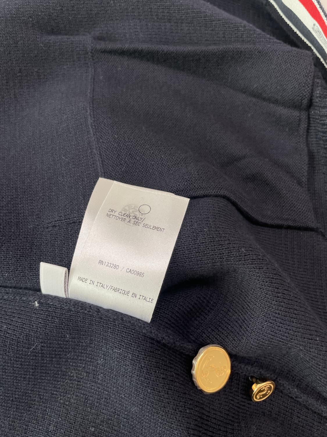 톰브라운 네이비 캐시미어 금장가디건 3사이즈 상품이미지3