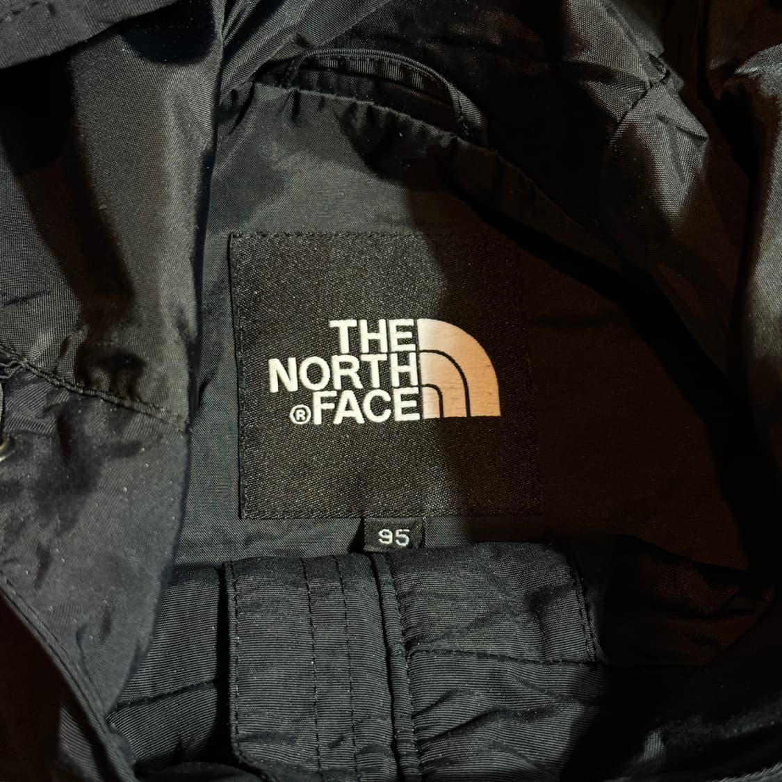 노스페이스 블랙 후드 바람막이  상품이미지5