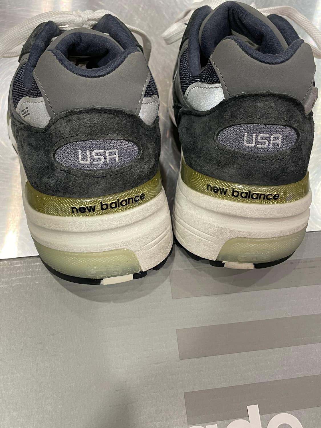 뉴발란스 M992GG 네이비 285 상품이미지4