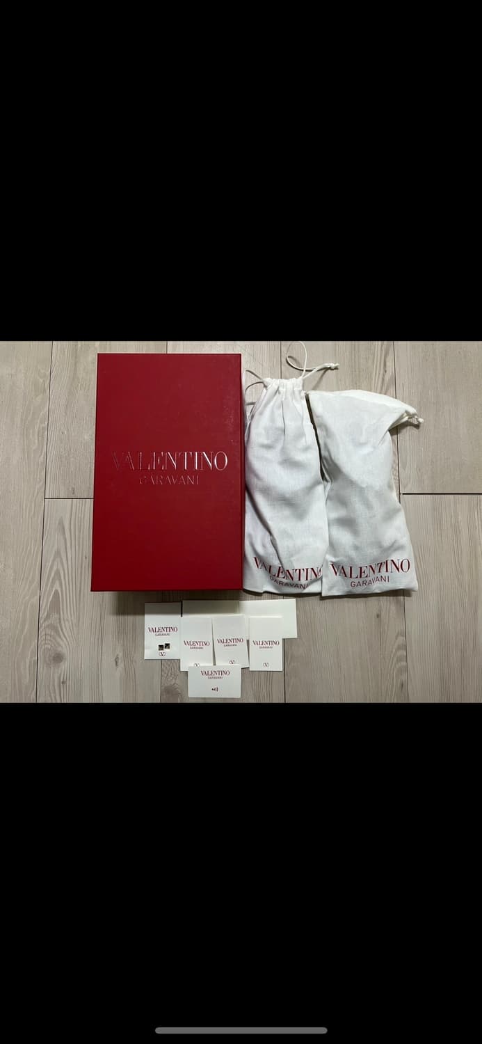 발렌티노 락스터드 플랫 샌들 250mm 상품이미지9