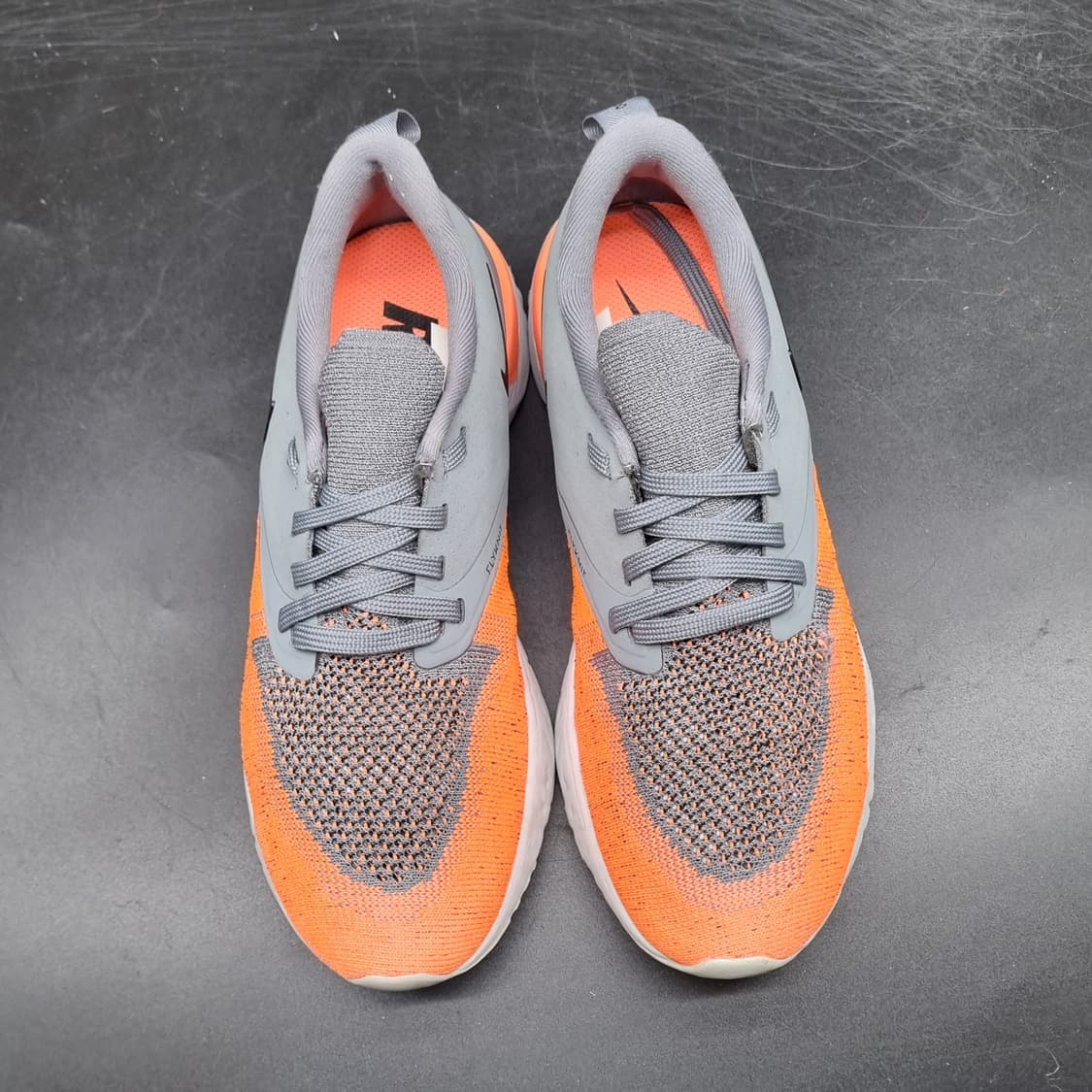 나이키 오디세이플라이니트 운동화230  상품이미지2