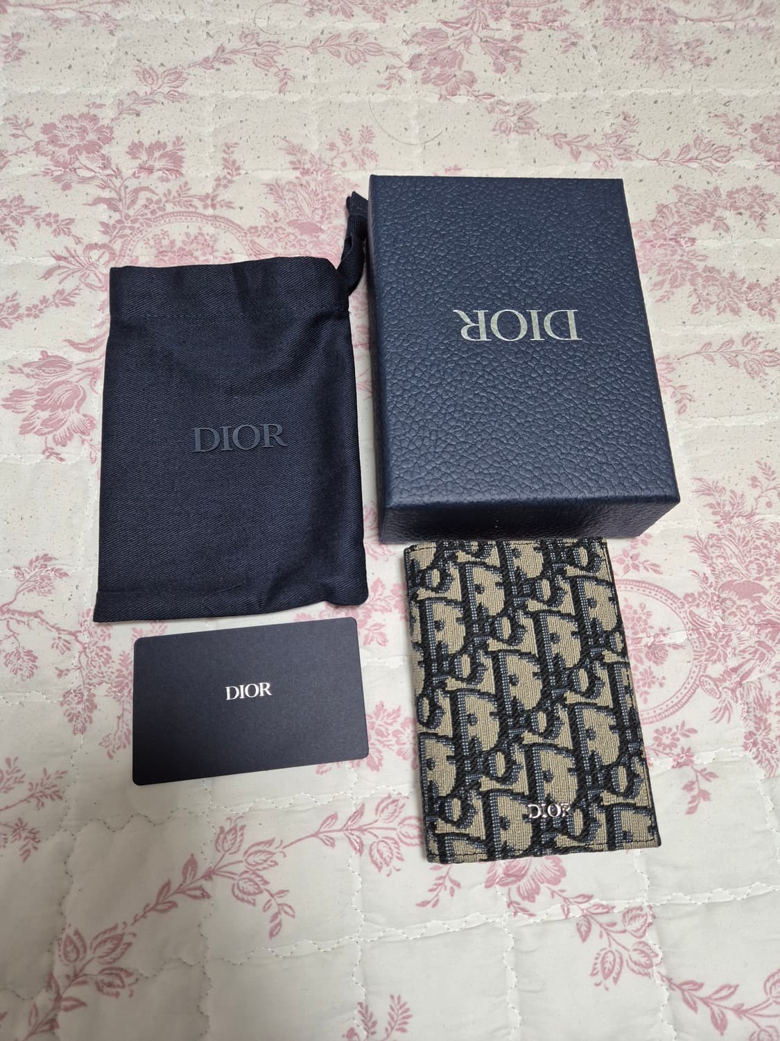 새상품컨디션 디올 오블리크 오거나이저 지갑 상품이미지1