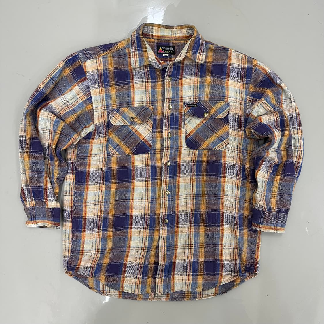 랭글러 트레일 체크패턴 플란넬 포켓셔츠 상품이미지1