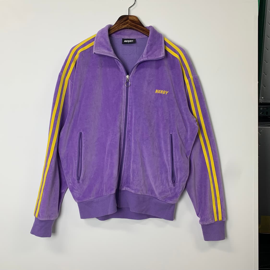 널디 사이드라인 벨루어 벨벳 져지 상품이미지2