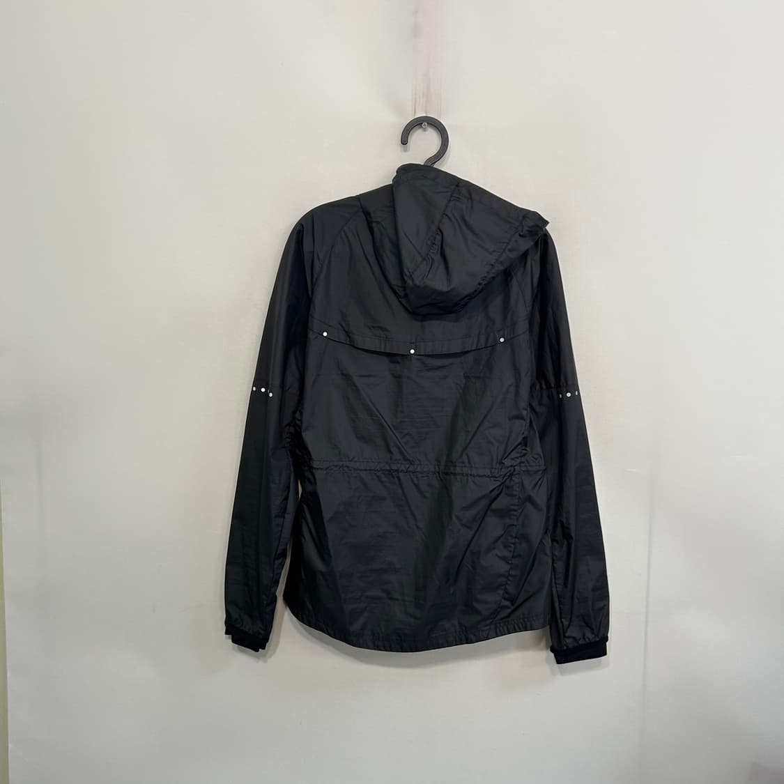 나이키 여성 윈드러너 바람막이 L 블랙 상품이미지3