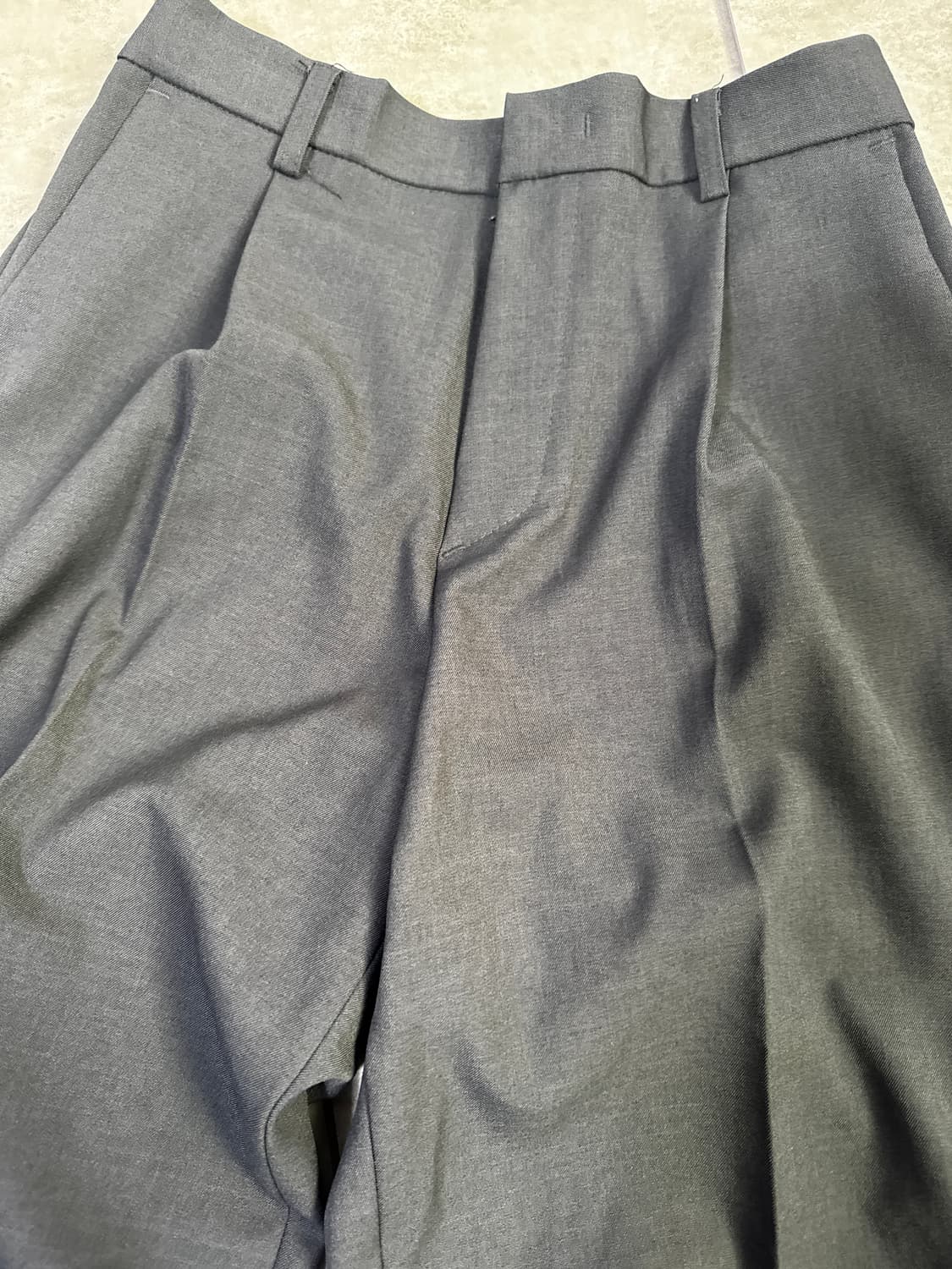 시그니처 파라슈트 하프밴딩 슬랙스 M 팝니다 상품이미지2