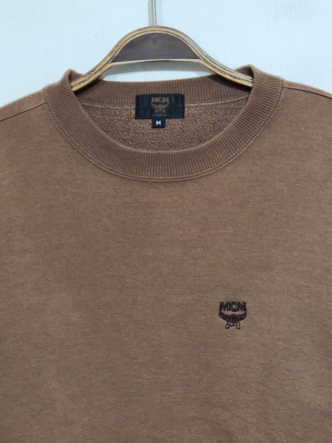 (M) 엠씨엠 맨투맨 브라운 MCM 기모 스웨트 티셔츠  상품이미지2