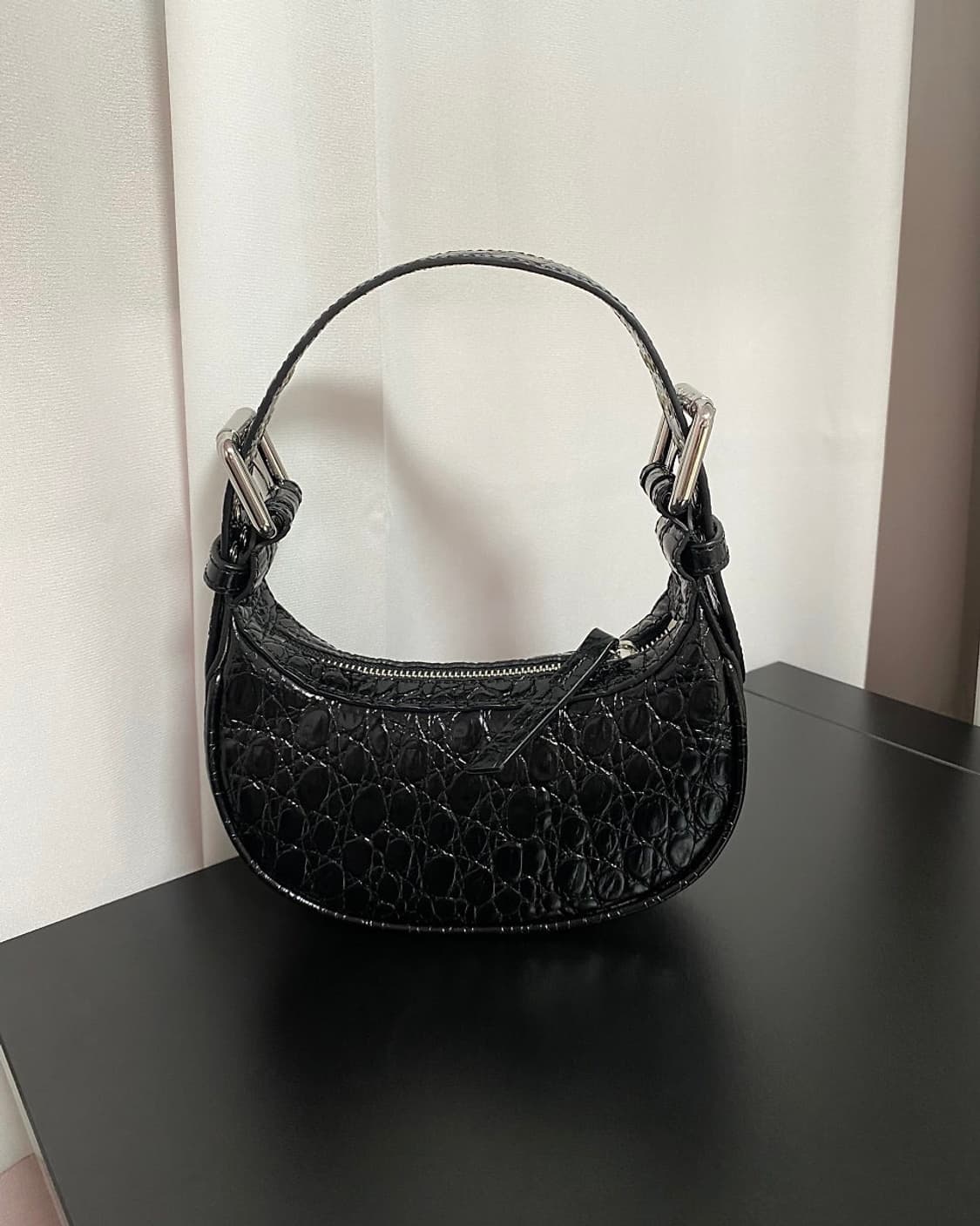 바이파 BY FAR 미니 소호 숄더백 상품이미지5