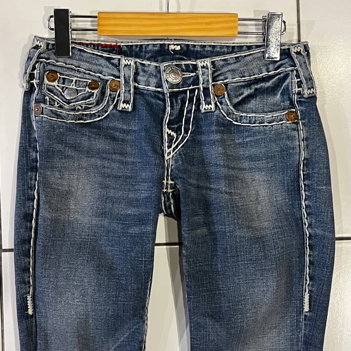 트루릴리젼 빌리 슈퍼 티 중청 스티치 부츠컷 데님팬츠 26 상품이미지3