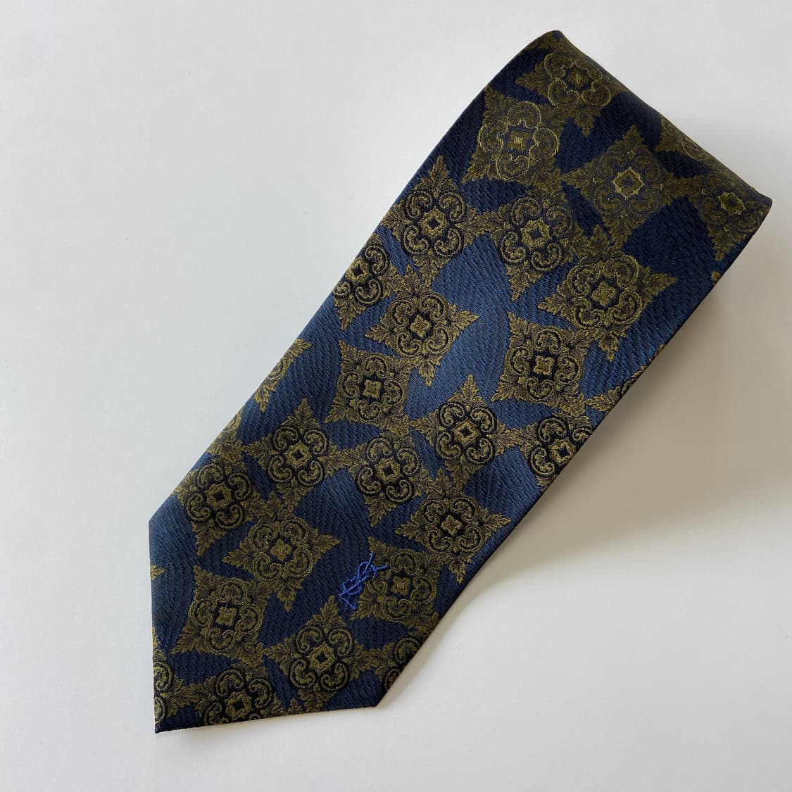 입생로랑(YSL) 명품 정품 심플로고 넥타이 상품이미지5