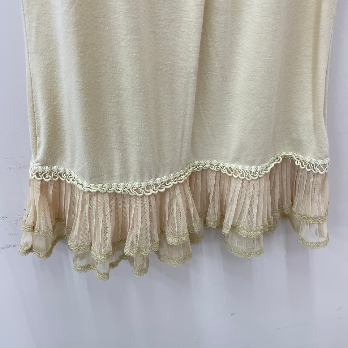 엑시즈참 레이스 쉬폰 디테일 슬리브리스 상품이미지4