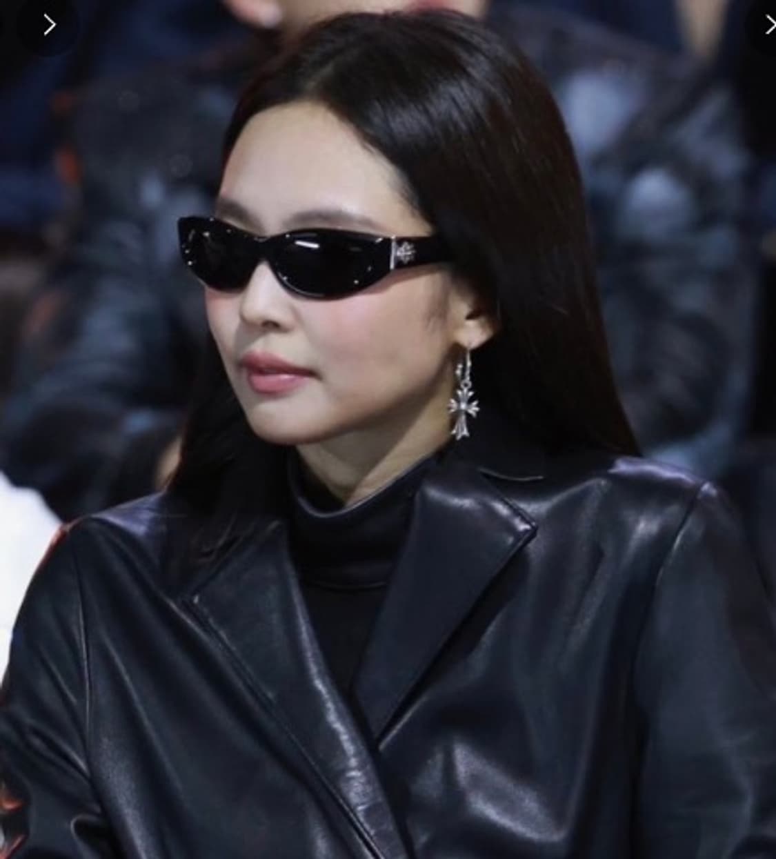 크롬하츠 크로스 후프 이어링 상품이미지2