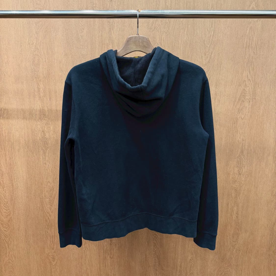 폴로 랄프 로렌 후드 집업 엠보싱 레터링 포켓 로고 탭 디테일 블랙 상품이미지3