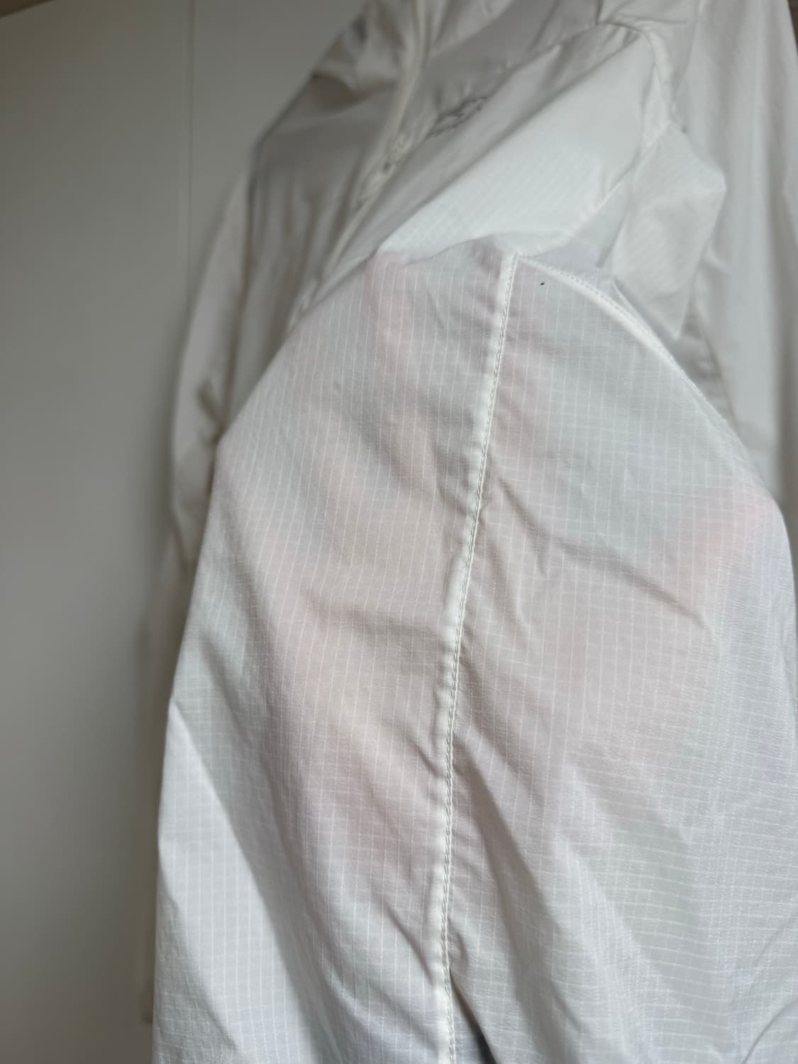 아크테릭스 스쿼미시아크틱 실크 바람막이 상품이미지5