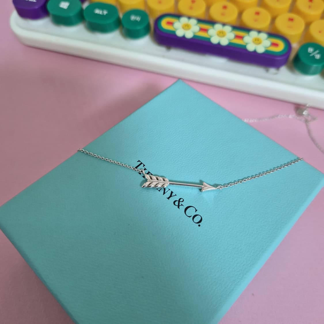 티파니앤코 정품 한정판 애로우 목걸이 상품이미지1
