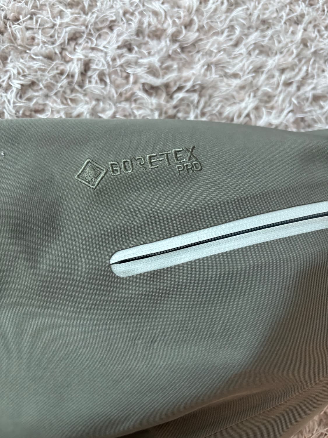 아크테릭스 알파 sv 상품이미지2