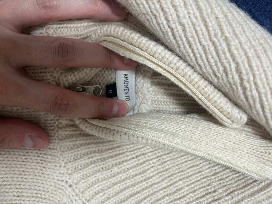 아모멘토 니트집업 상품이미지3