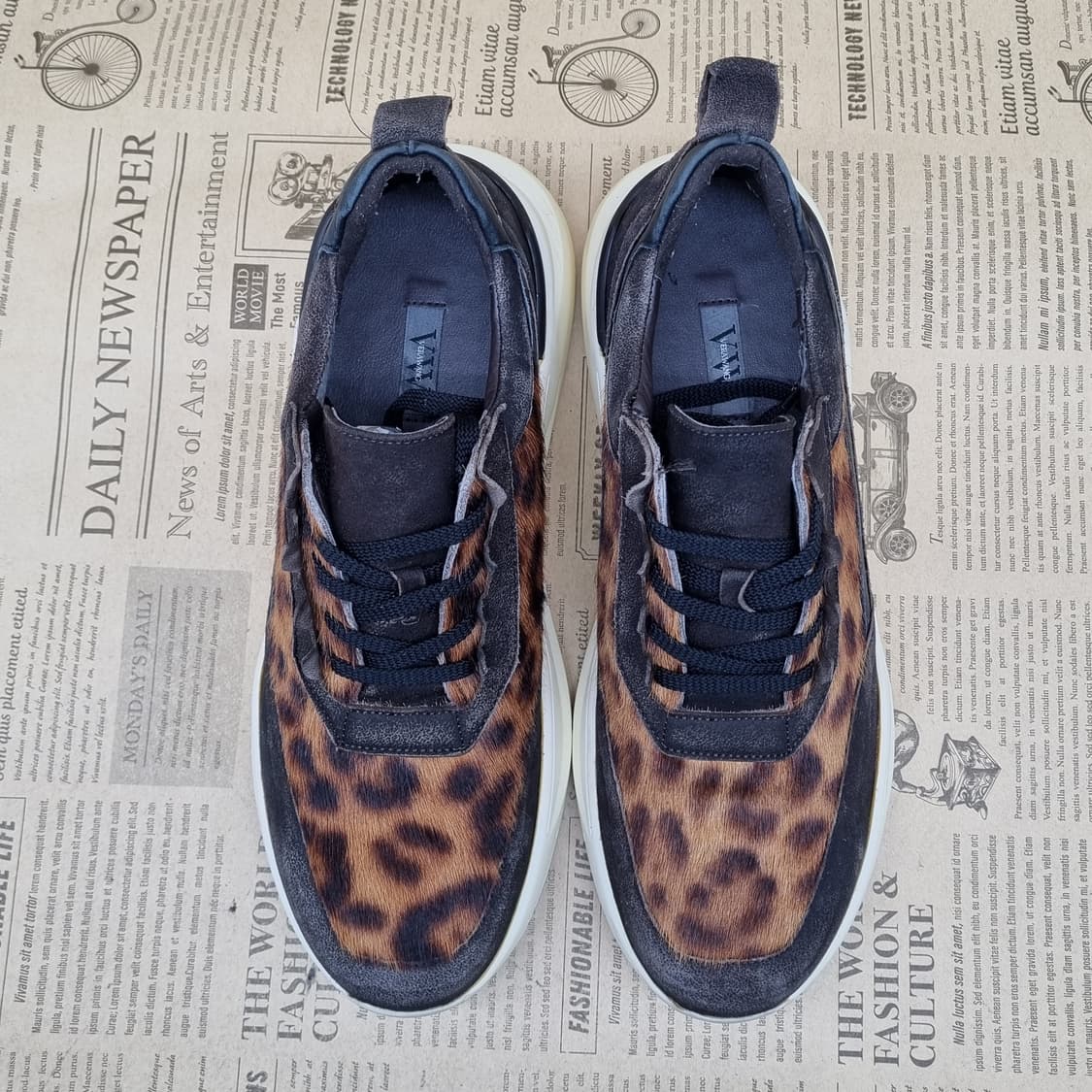 베라왕 송치 레오파드 패턴 운동화245 굽4 상품이미지2