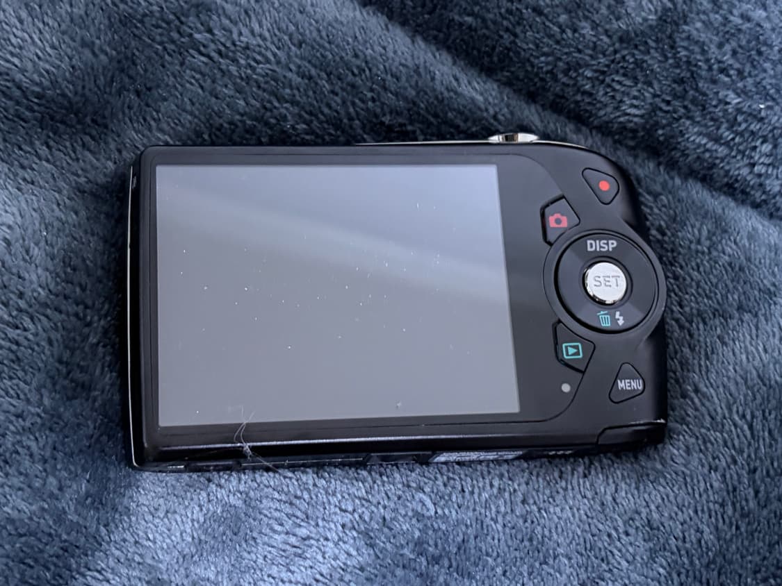 카시오 엑슬림 z2300 블랙 렌즈오류 정크품 상품이미지2