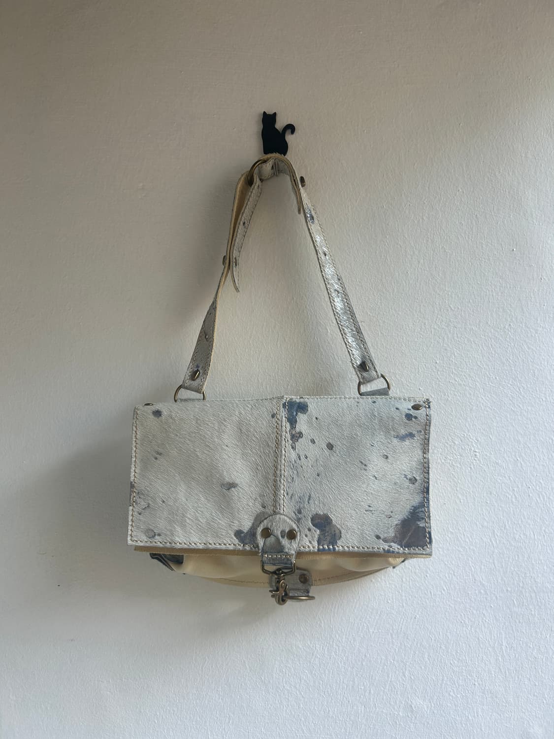 Ain soph leather bag  상품이미지1