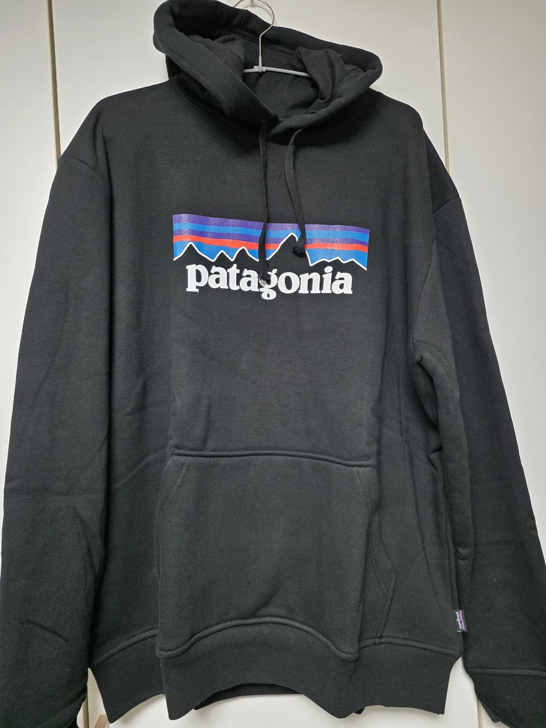 파타고니아 블랙 기모후드티 라지  상품이미지1