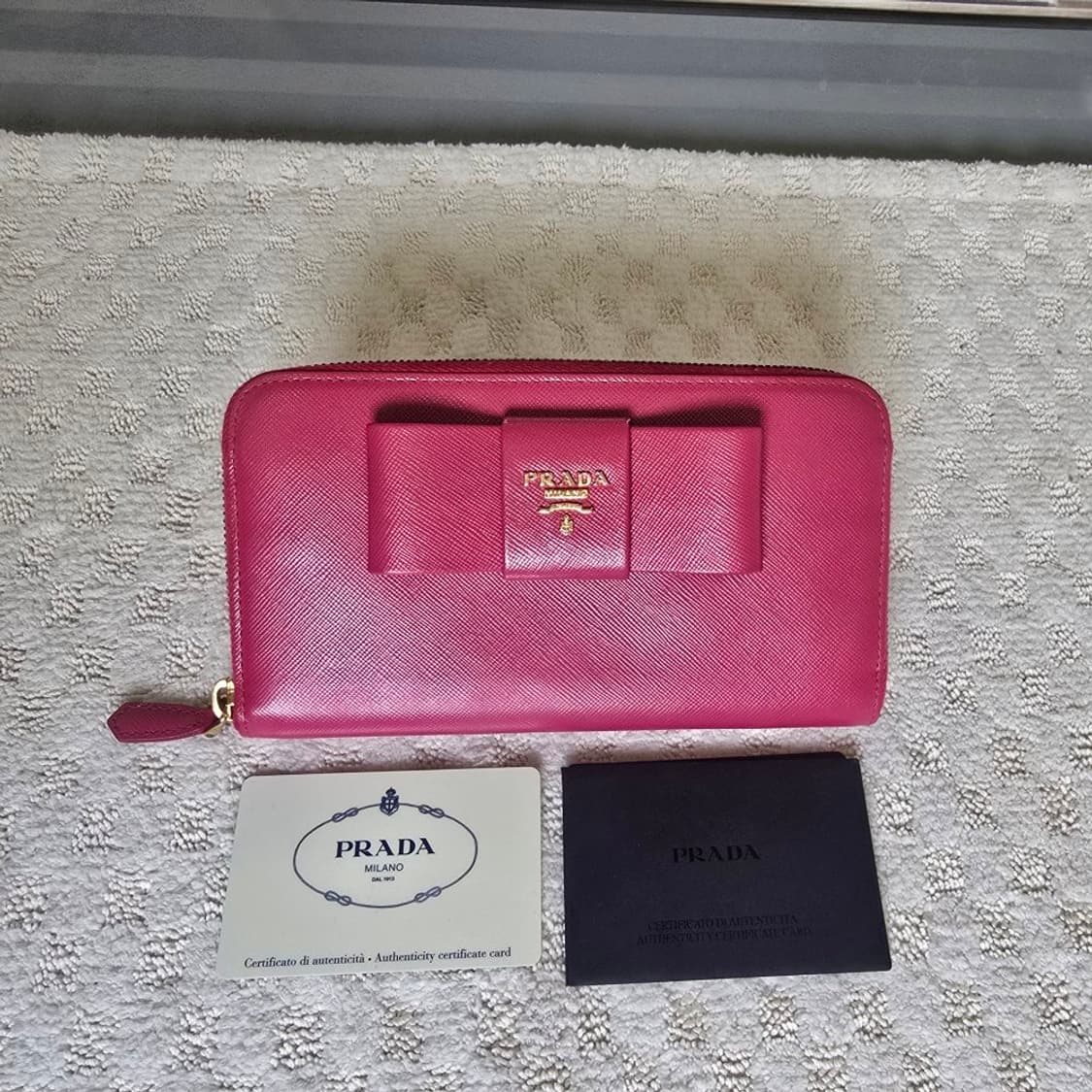 [중고/정품] 프라다 사피아노 피오코 지퍼 장지갑 피오니아 (핑크) 상품이미지1