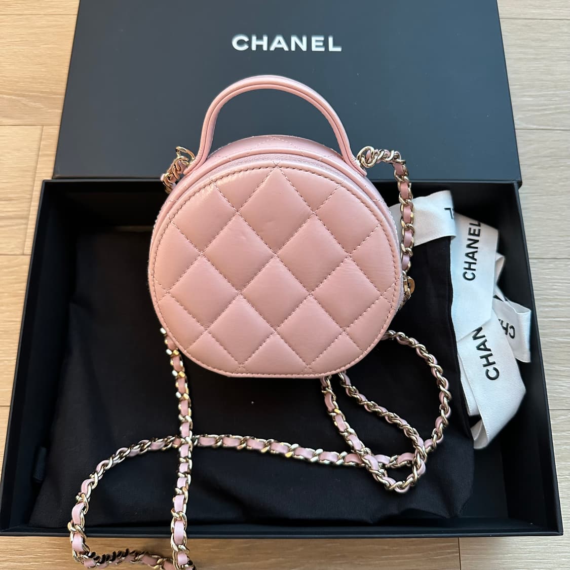 샤넬 탑핸들 동그리백 베니티 핑크 상품이미지3