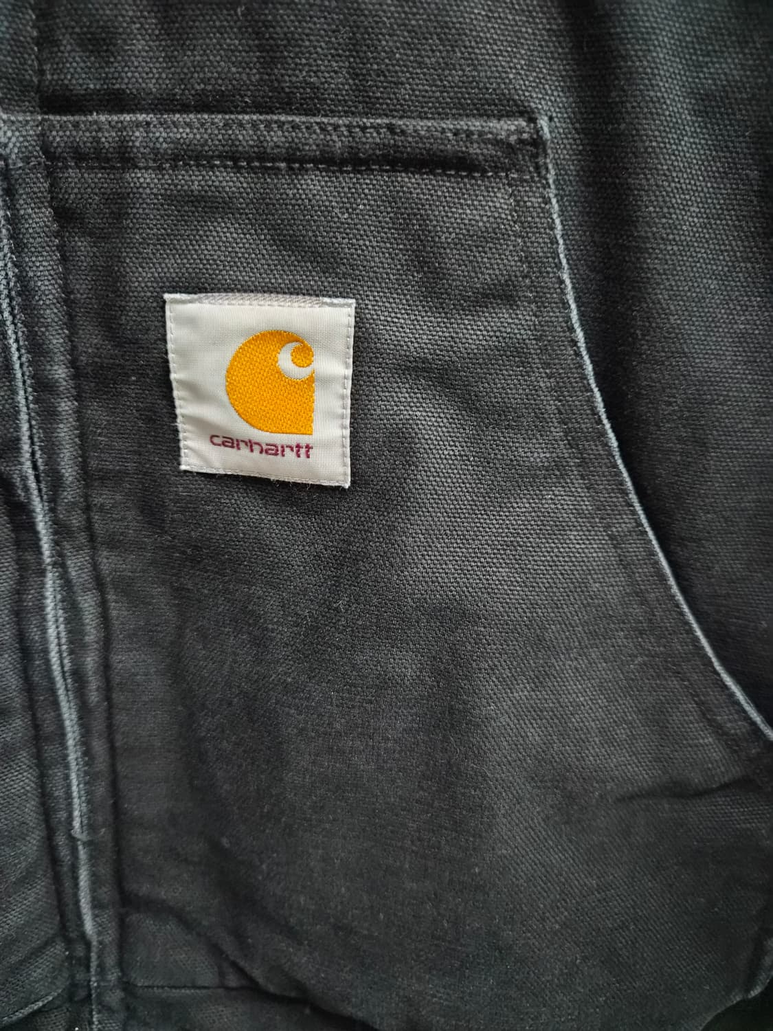 M) 칼하트 WIP 액티브 자켓 블랙 팝니다 상품이미지3