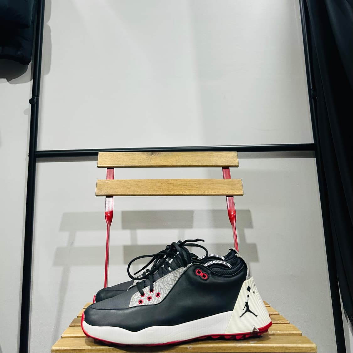 265) 조던 골프화 남성 남자 골프화 ADG 4 레더 블랙/레드 상품이미지3