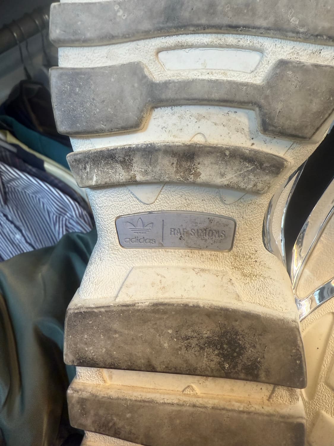 7반/260 정품 라프시몬스+아디다스 디트로이트런너 팝니다 상품이미지8