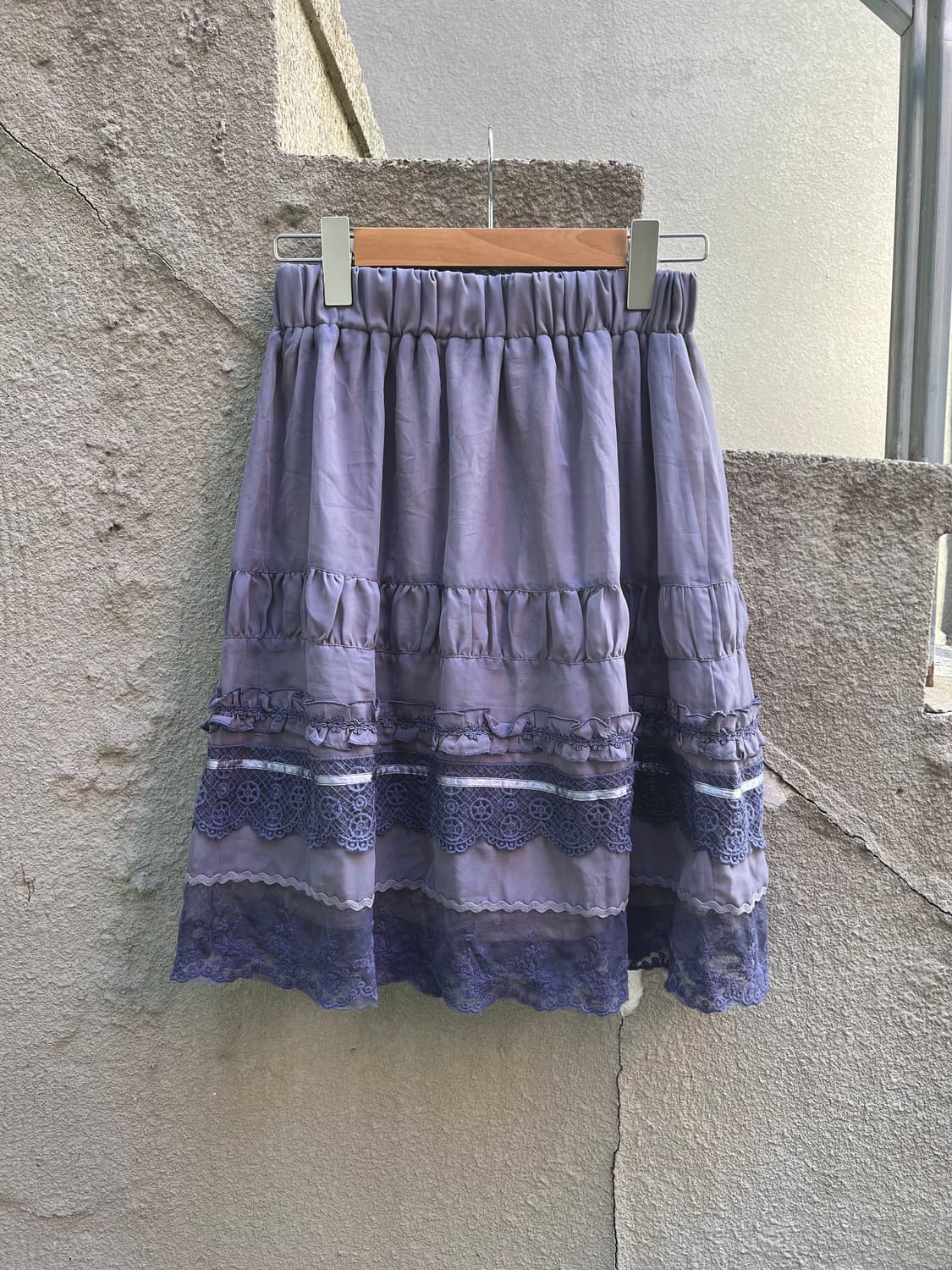 Dusty Lace Midi Skirt 상품이미지1
