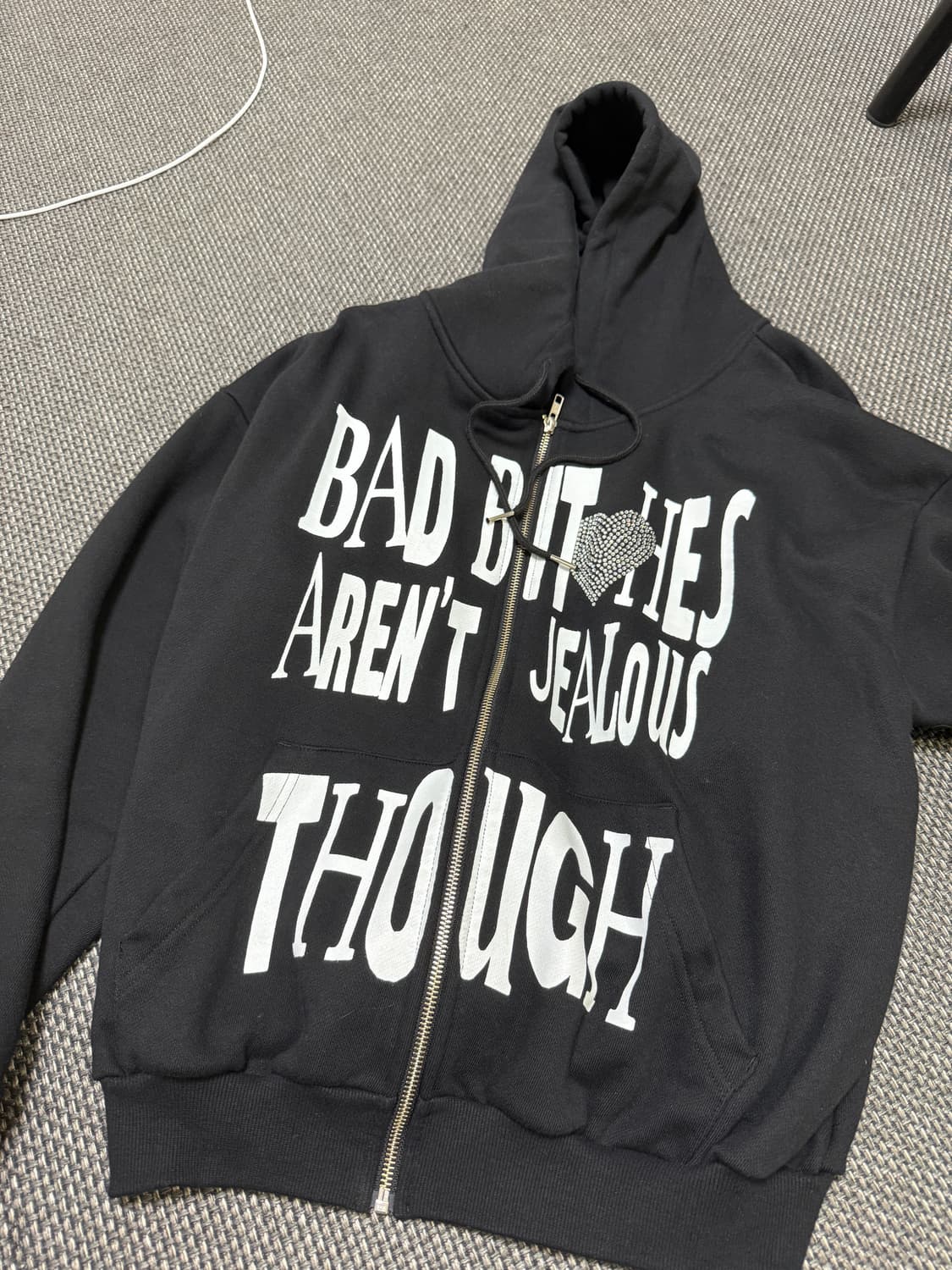 제노리포트 후드집업 BAD BITXHES HOODIE (BLACK) 상품이미지4