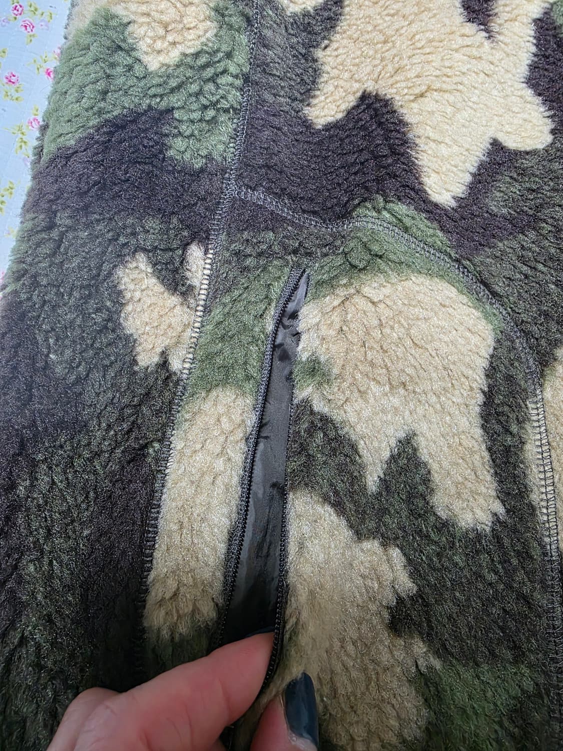 파리게이츠 카모 플리스조끼 상품이미지4