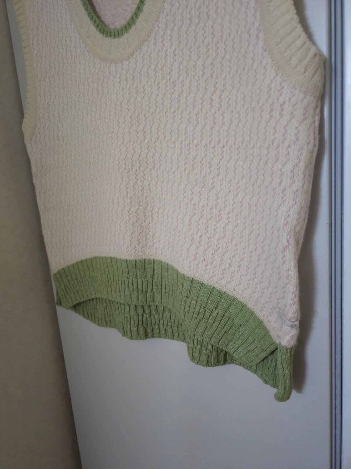 Thursday Island 울 베스트 아이보리 그린 상품이미지3