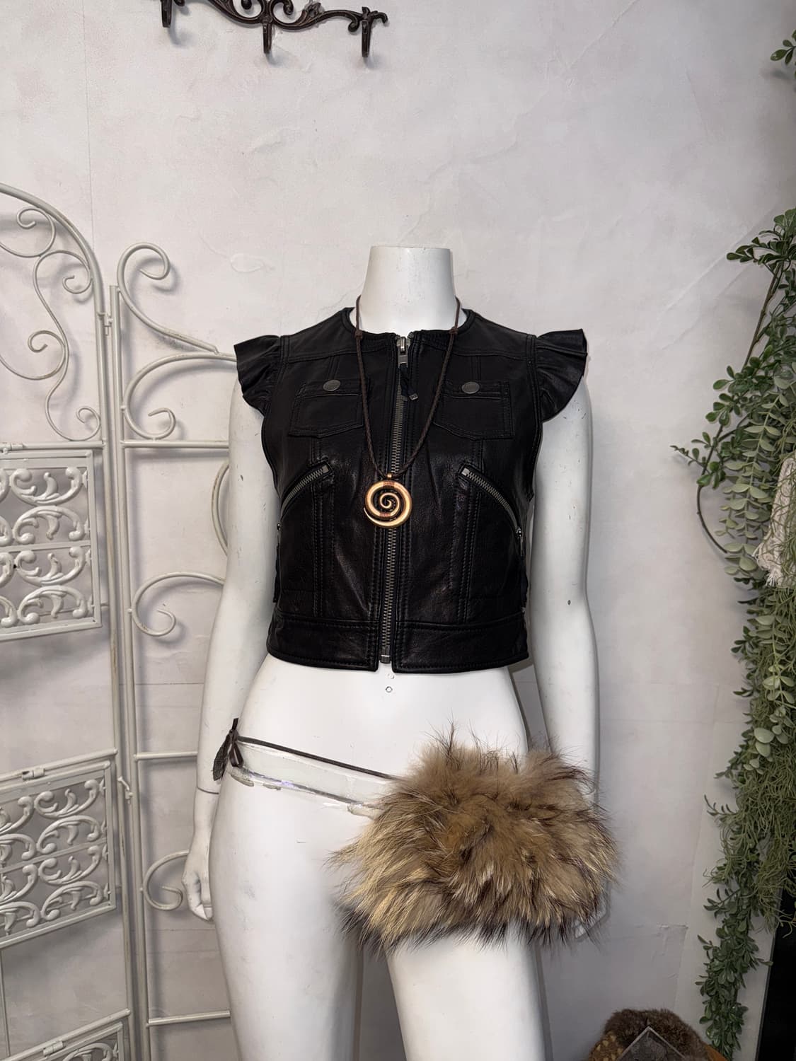 Juicy Couture black lamb skin frill vest 상품이미지6