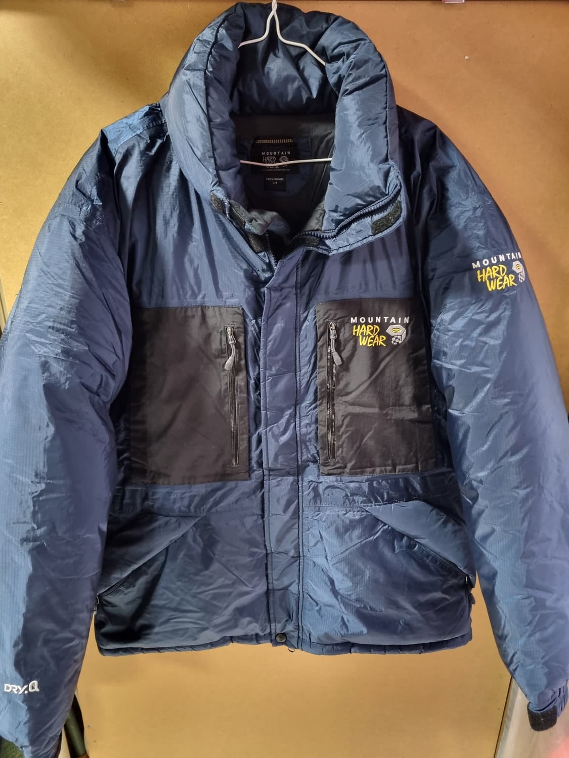 마운틴하드웨어 남성 대장급 구스패딩  상품이미지1