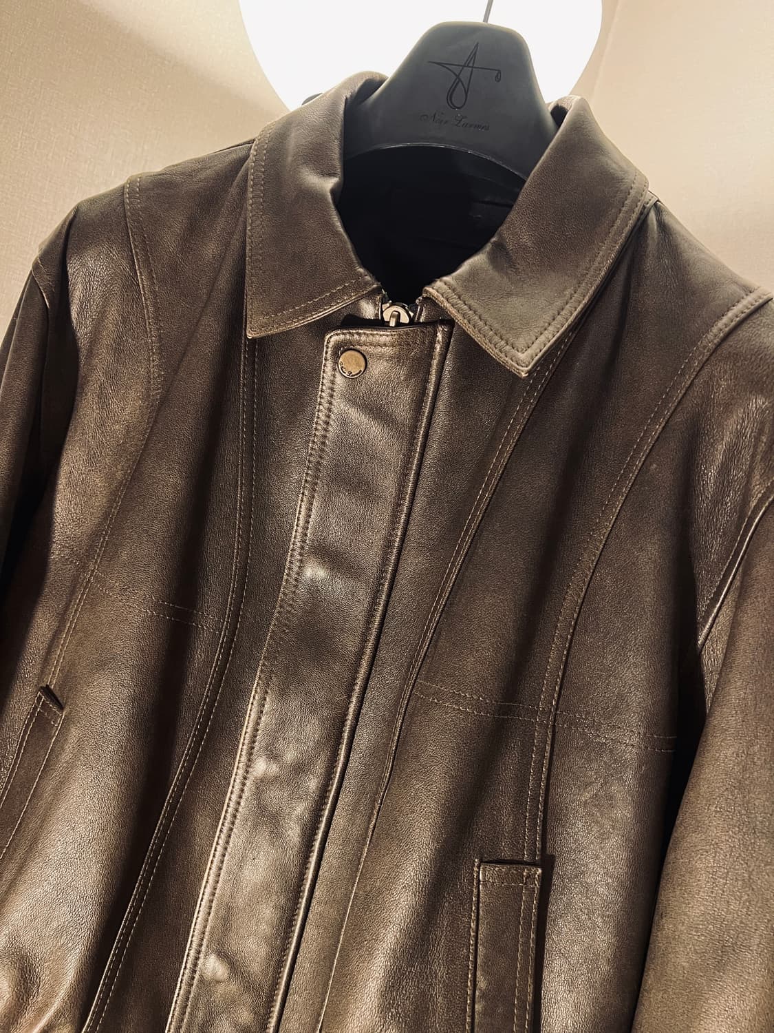 느와르라르메스 스탠다드 세미오버 빈티지 브라운 46 상품이미지1