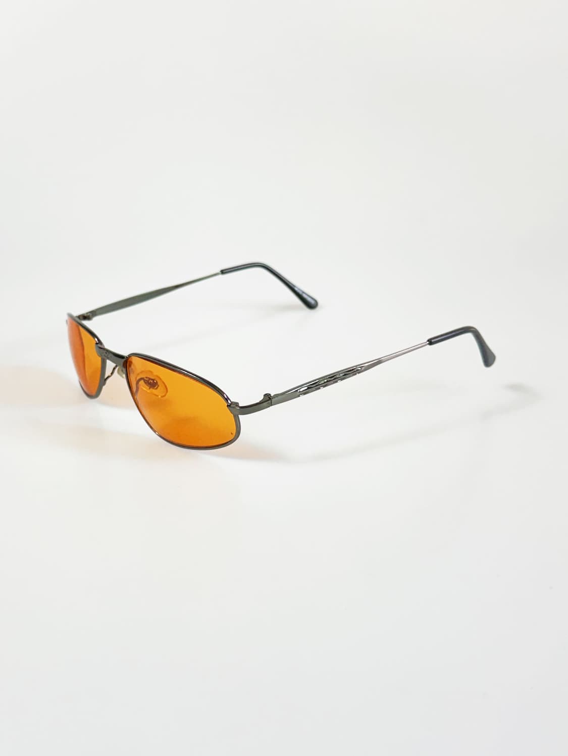 VOTE 슬림 오벌 메탈 프레임 빈티지 틴트 선글라스 상품이미지3