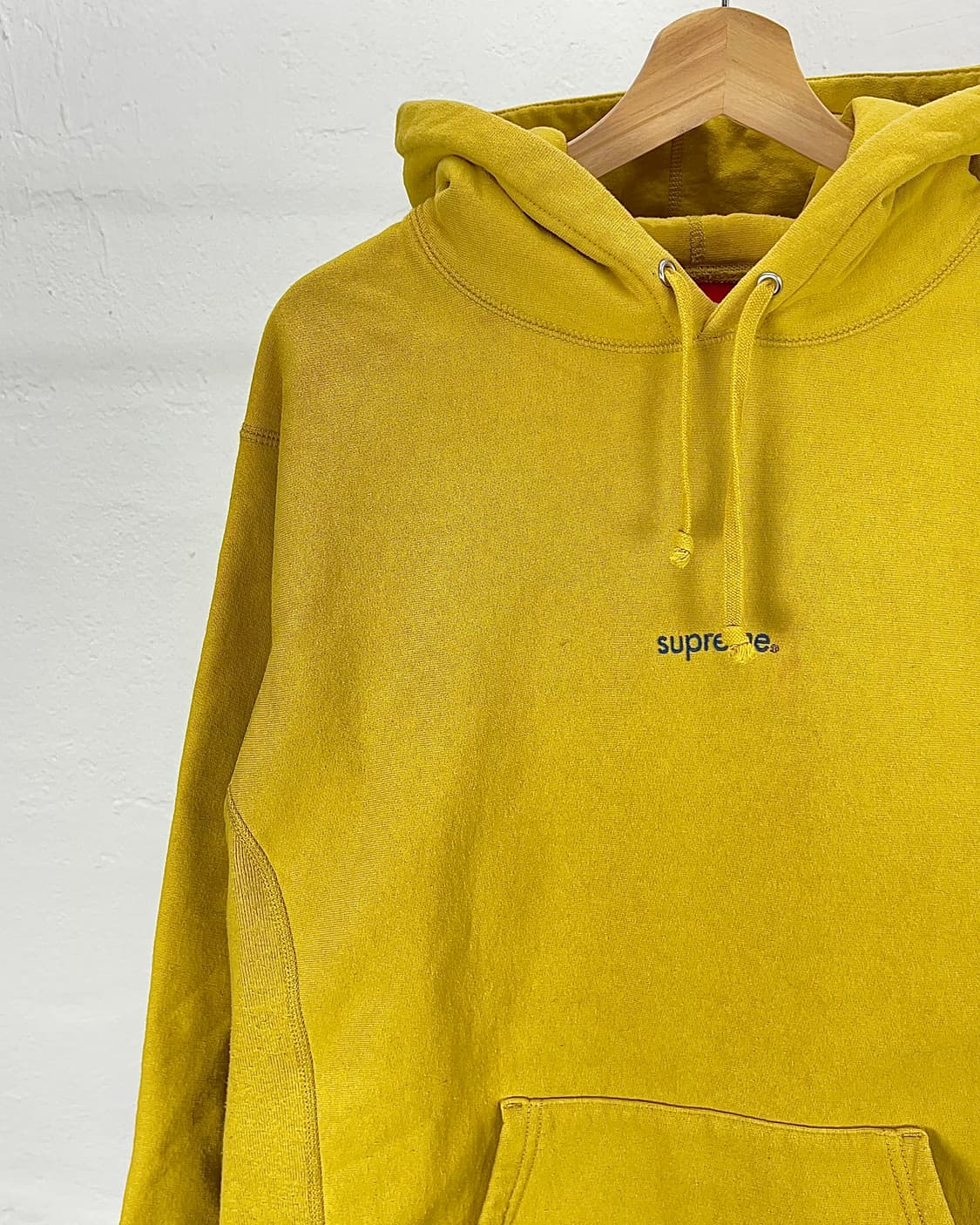 슈프림 18fw 트레이드 마크 머스타드 후디 스웨트 셔츠 상품이미지2