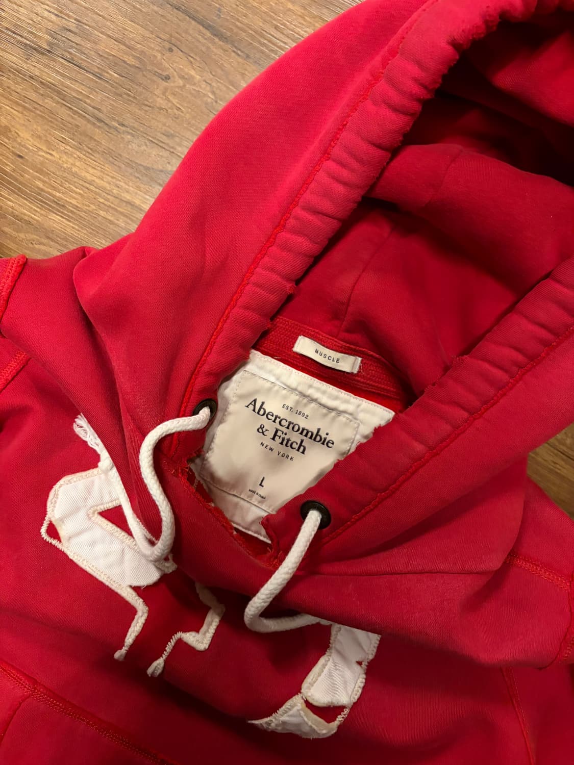 ABERCROMBIE & FITCH DISTRESSED HOODIE 상품이미지5