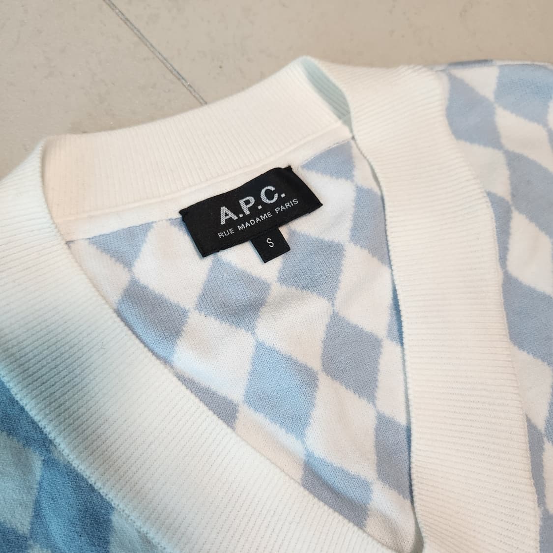 A.P.C 아가일 브이넥 니트 조끼 S 상품이미지1