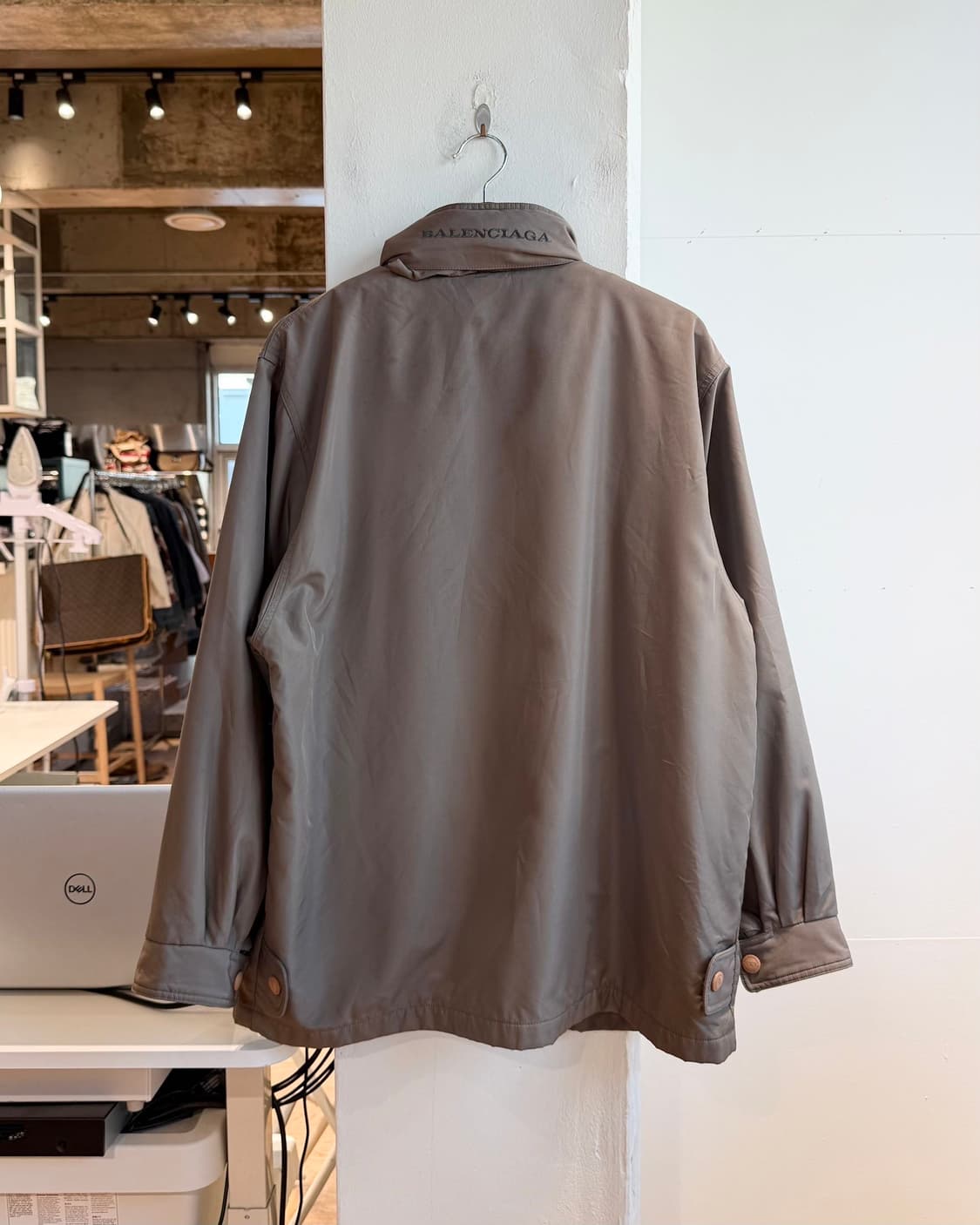 발렌시아가 카키 올리브 폴리쉘 자켓  상품이미지7