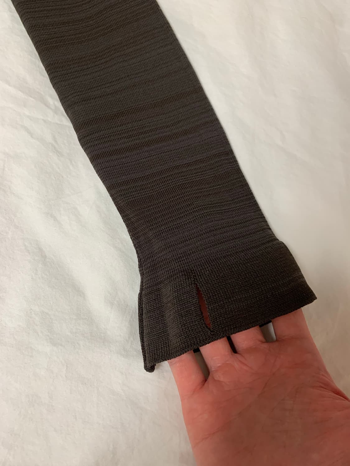 Anne isabella 펀치홀 니트 상품이미지7