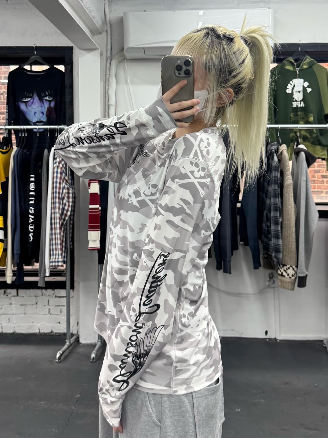 밴슨 레더 스컬 카모 롱슬리브 상품이미지3