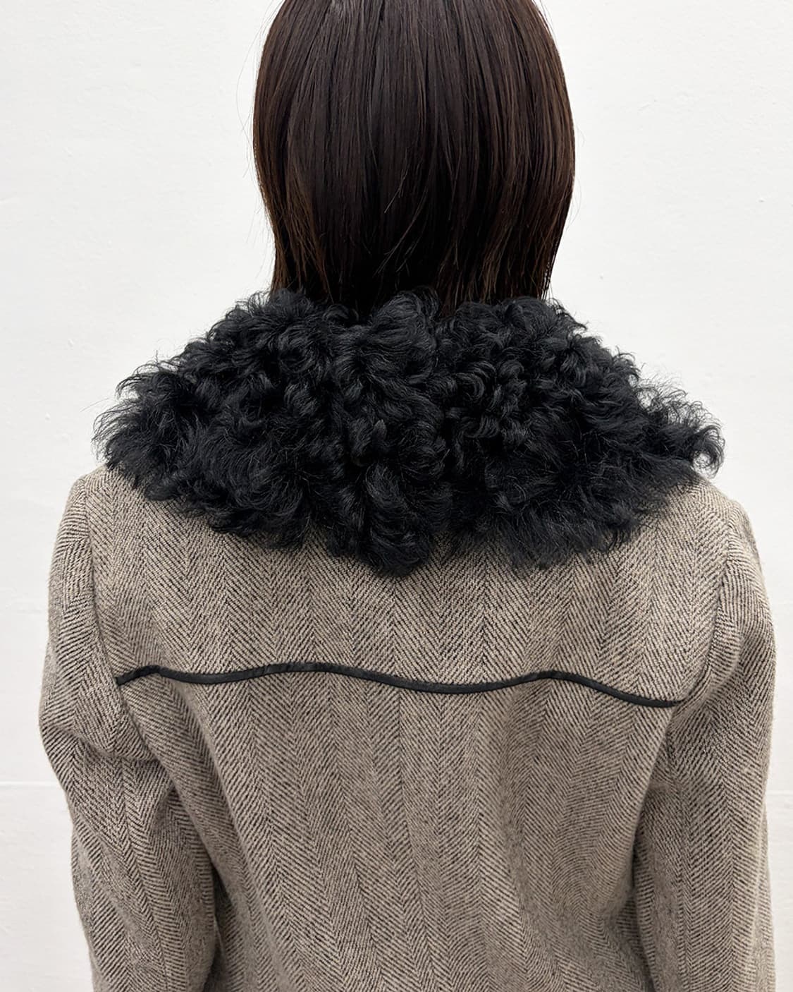 띠어리 퍼 트리밍 헤링본 하프 코트 상품이미지5