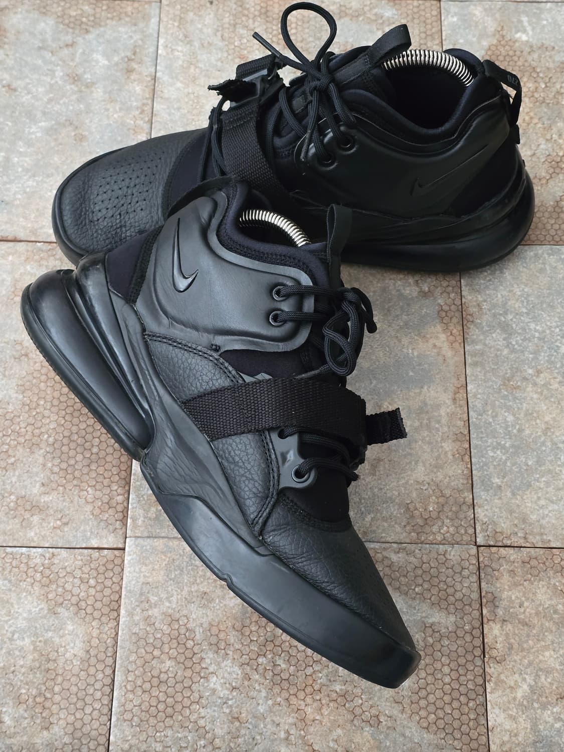 (265)나이키 에어포스 270 트리플 블랙  상품이미지4