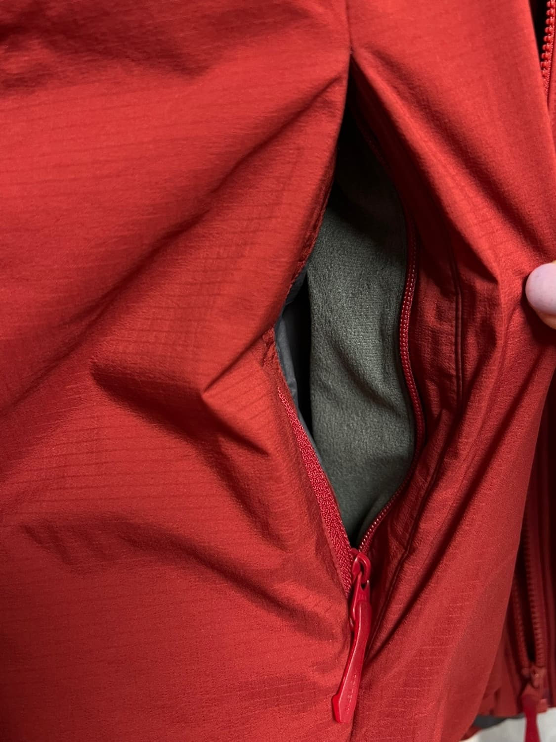 (우먼스) 아크테릭스 아톰 헤비웨이트 자켓 보르도 L 상품이미지7