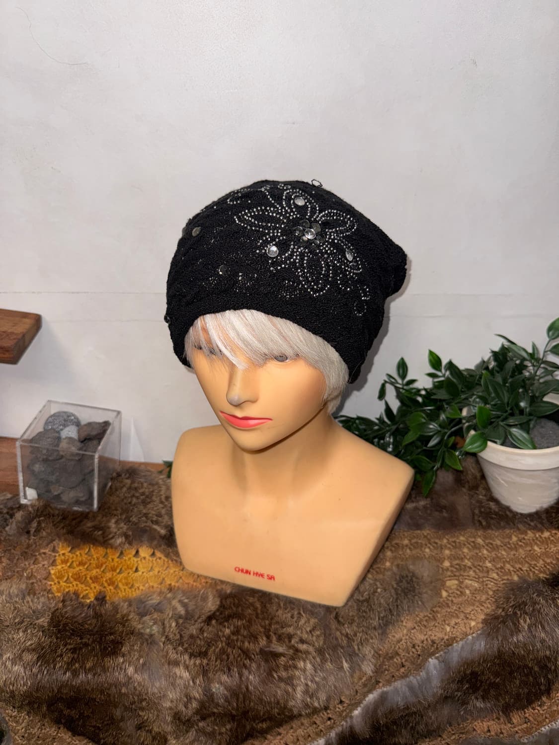 Black cubic flower twist loose knit 비니 상품이미지2